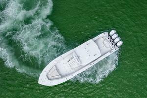 42FT (12.8M) YELLOWFIN