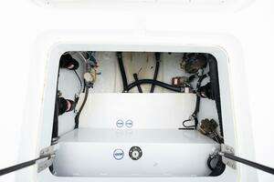 2009 Yellowfin thumbnail 57
