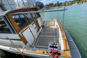 38ft Bayliner Yacht For Sale