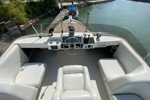 38ft Bayliner Yacht For Sale
