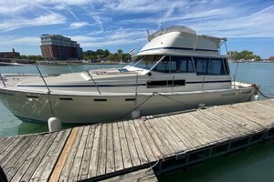 38ft Bayliner Yacht For Sale