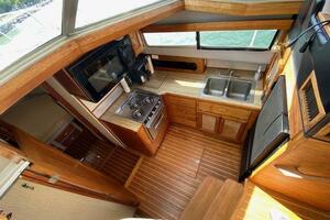 38ft Bayliner Yacht For Sale