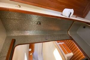 38ft Bayliner Yacht For Sale