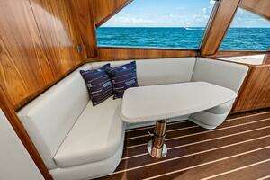 2025 Viking 58 Convertible thumbnail 15