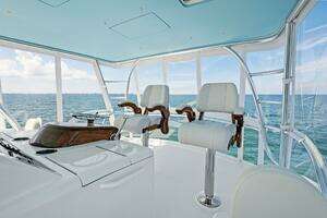 2025 Viking 58 Convertible thumbnail 33