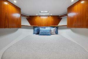 2025 Viking 58 Convertible thumbnail 23