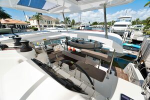 2017-lagoon-42-sail-9886474-20250729063025039-1.jpg