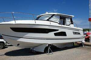 34-ft-Jeanneau-2020-NC 1095-Penetanguishene Ontario Canada yacht for sale