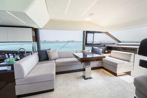 2019 Prestige 590 Fly 'New Heart' - Dinette 