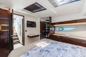 2019 Prestige 590 Fly 'New Heart' - VIP Guest Stateroom