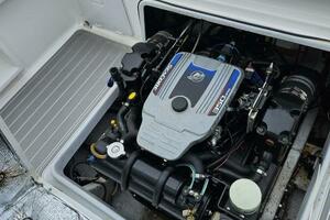 24ft Topaz Yacht For Sale