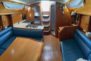 1999 Jeanneau 36.2 Sun Odyssey thumbnail 22