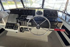 WILD THING IV 35ft Carver Yacht For Sale