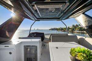 2025 Galeon 50 FLY thumbnail 53
