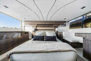 2025 Galeon 50 FLY thumbnail 24