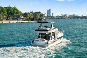 2025 Galeon 50 FLY thumbnail 82