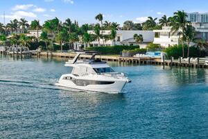 50FT (15.24M) GALEON Worth Avenue Yachts