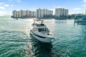 2025 Galeon 50 FLY thumbnail 7