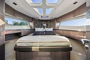 2025 Galeon 50 FLY thumbnail 19