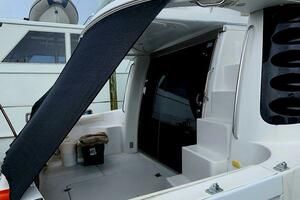 Still Waters 45ft Carver Yacht For Sale
