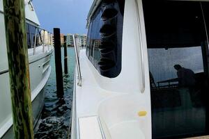 Still Waters 45ft Carver Yacht For Sale