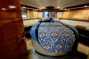 Still Waters 45ft Carver Yacht For Sale