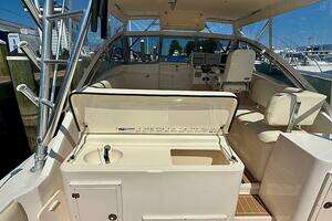 2004 Albemarle 320 Express Fisherman thumbnail 18
