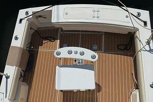 Dirty s Girl  32ft Albemarle Yacht For Sale