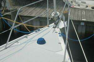1999 Catalina 36 MKII thumbnail 10