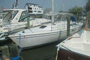 1999 Catalina 36 MKII thumbnail 2