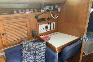 1999 Catalina 36 MKII thumbnail 22