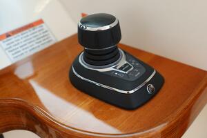 Joystick W Skyhook 