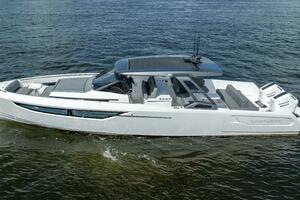 45FT (13.72M) LIMITLESS SEAS yacht for sale