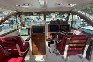 Beyond The Sea 29ft Hunt Yacht For Sale