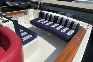 Beyond The Sea 29ft Hunt Yacht For Sale