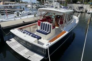 Beyond The Sea 29ft Hunt Yacht For Sale