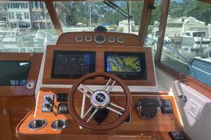Beyond The Sea 29ft Hunt Yacht For Sale