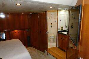 2002 Carver 570 Voyager Pilothouse thumbnail 31