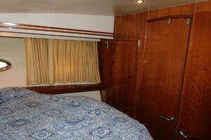 2002 Carver 570 Voyager Pilothouse thumbnail 23