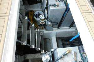 2002 Carver 570 Voyager Pilothouse thumbnail 59
