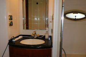 2002 Carver 570 Voyager Pilothouse thumbnail 25