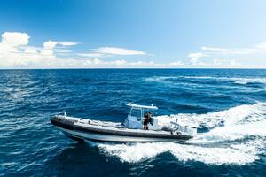 30ft Zodiac Yacht For Sale