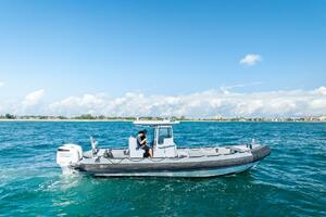 30ft Zodiac Yacht For Sale