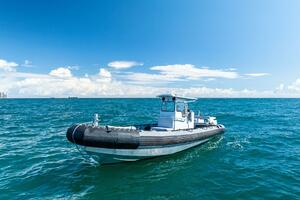 30ft Zodiac Yacht For Sale