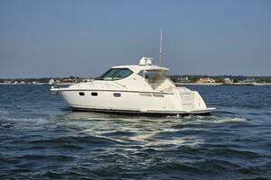 2007 Tiara Yachts 3900 Sovran thumbnail 5