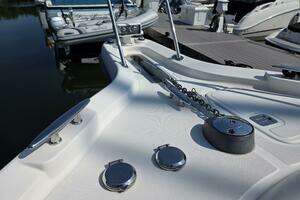 2007 Tiara Yachts 3900 Sovran thumbnail 17