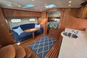 2007 Tiara Yachts 3900 Sovran thumbnail 10