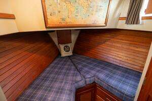 1985 Grand Banks Classic thumbnail 17
