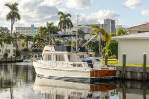 Moonshadow 42ft Grand Banks Yacht For Sale
