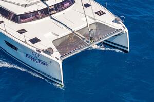 Happy Here    Starboard Bow